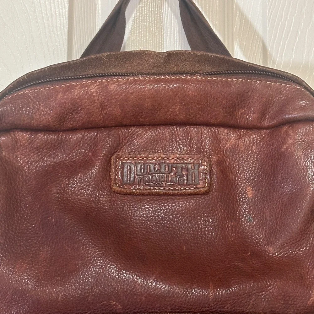 Duluth Trading Co Brown Leather Backpack Laptop Bag Plaid Lining Rugged Mens